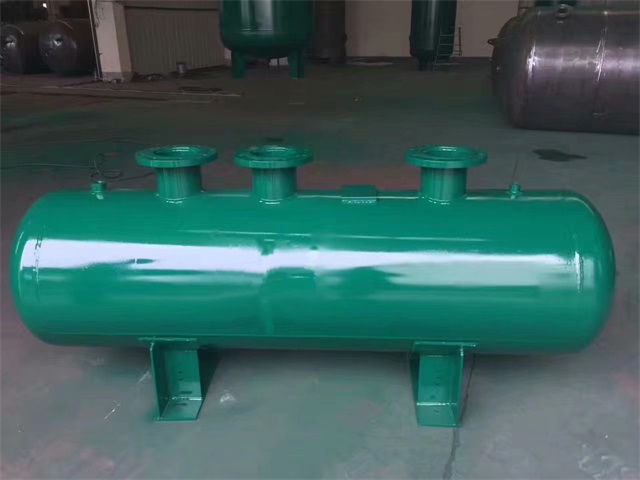 吐鲁番吐鲁番吐鲁番蒸汽分气缸1.jpeg